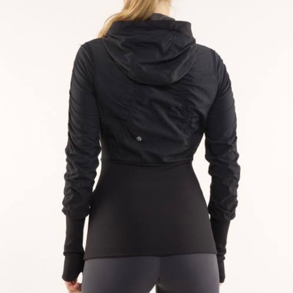 Lululemon Black & Grey Reversible Jacket - Picture 2 of 10
